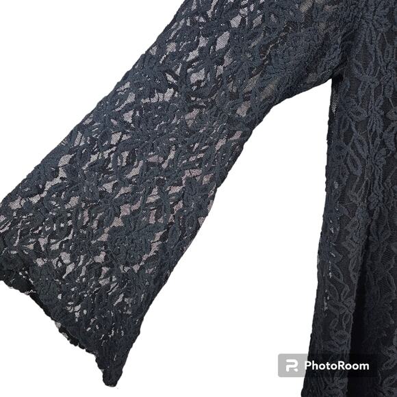Torrid Black Lace Bell Sleeve Trapeze Dress Size 2 / 2X / 18-20 - Picture 3 of 12